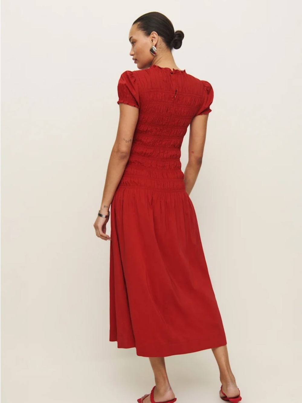 Reformation Kiria Smocked Midi Dress Red Puff Sleeve Lined Romantic Size 12 - Picture 2 of 9